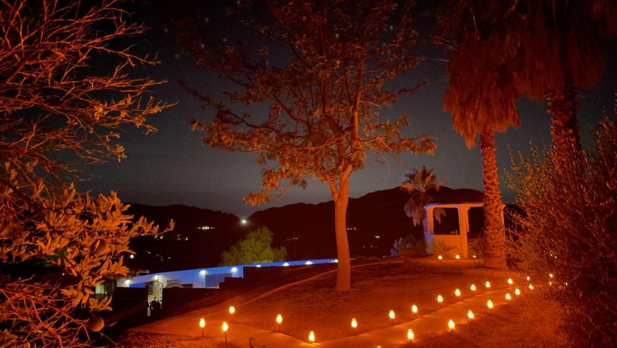 Private Home On 10 Acres - Heated Salt Pool & Jacuzzi, Mountain & City Views, Horseshoes, Basketball, Bbq, Golf Putting, Foosball, Croquet, Bose Stereo, White Cotton Bedding - Hilltop Hacienda, Pool Heat Optional Jamul Eksteriør billede