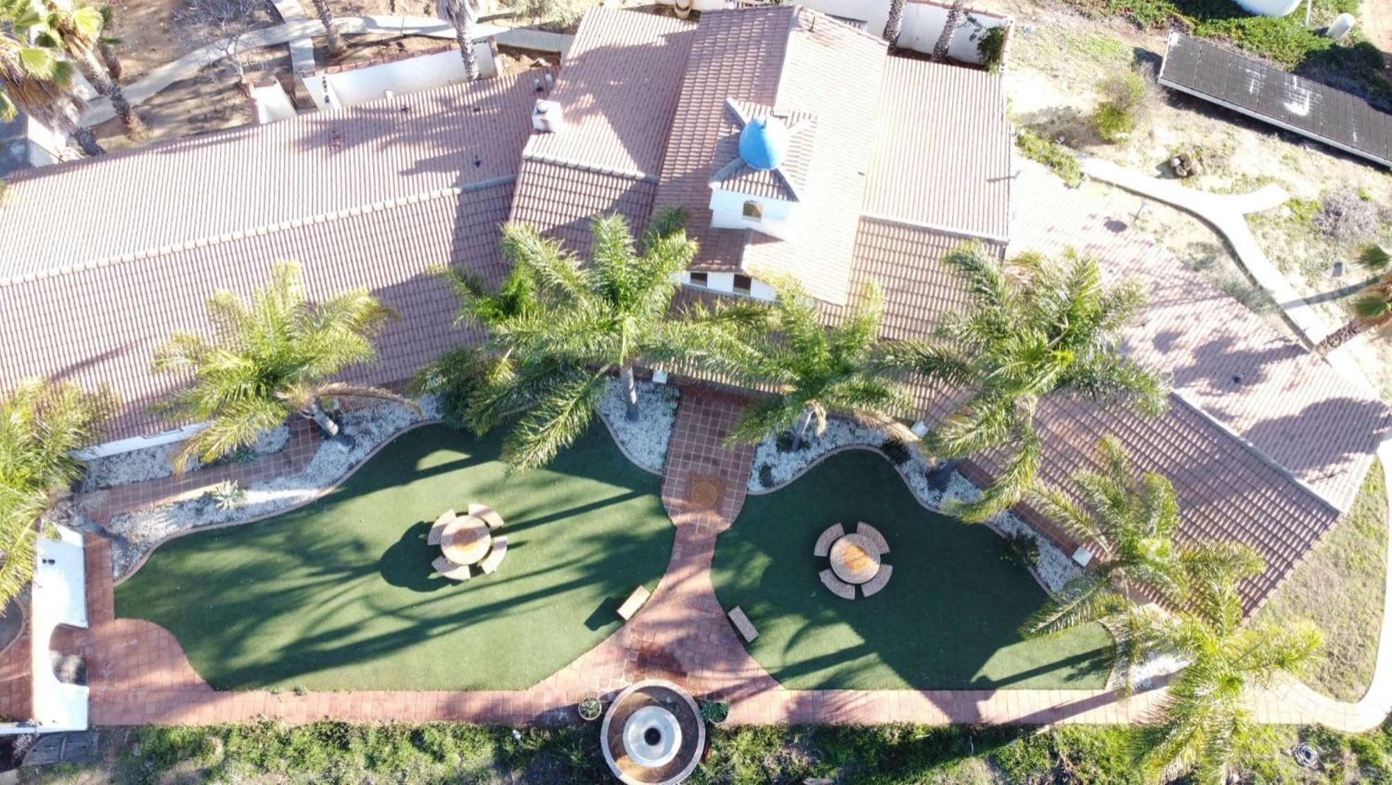 Private Home On 10 Acres - Heated Salt Pool & Jacuzzi, Mountain & City Views, Horseshoes, Basketball, Bbq, Golf Putting, Foosball, Croquet, Bose Stereo, White Cotton Bedding - Hilltop Hacienda, Pool Heat Optional Jamul Eksteriør billede